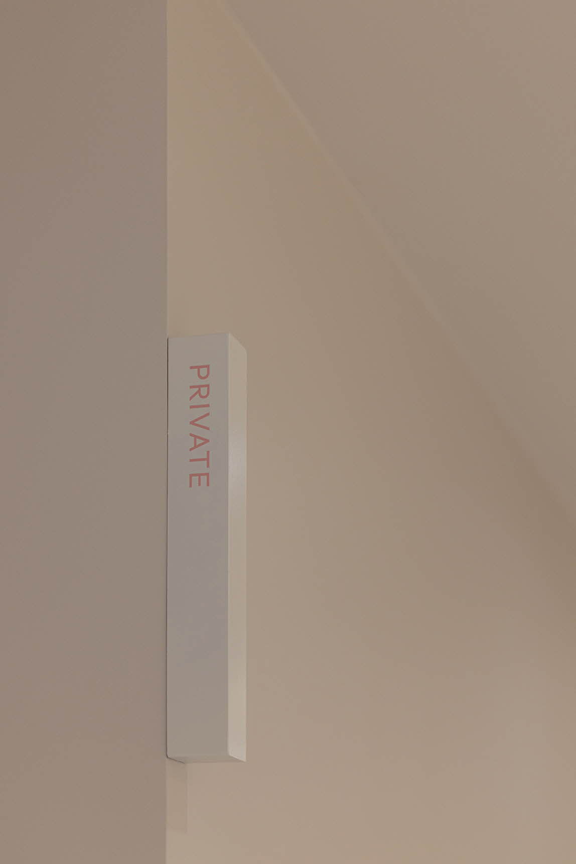 avec_001
